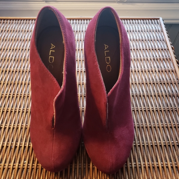 Stiletto Booties - Picture 2 of 3